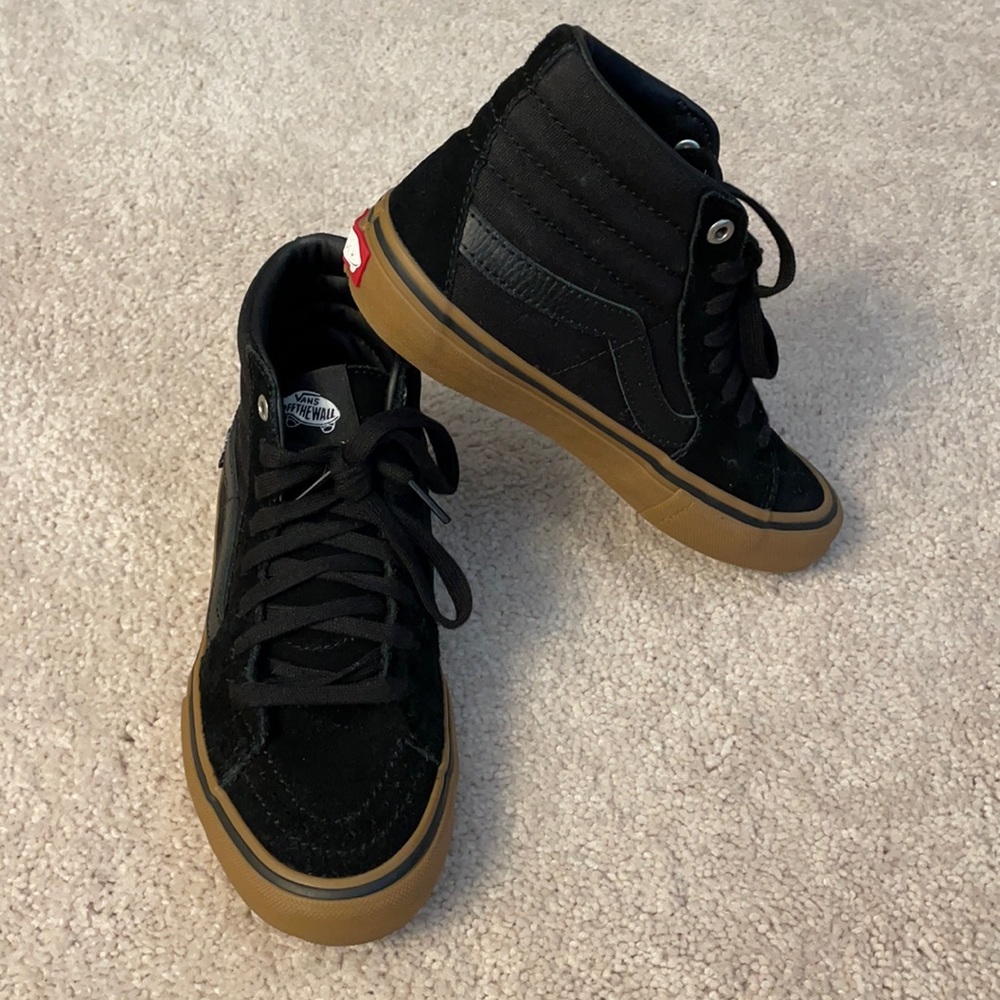 NWOT Suede Vans High Tops